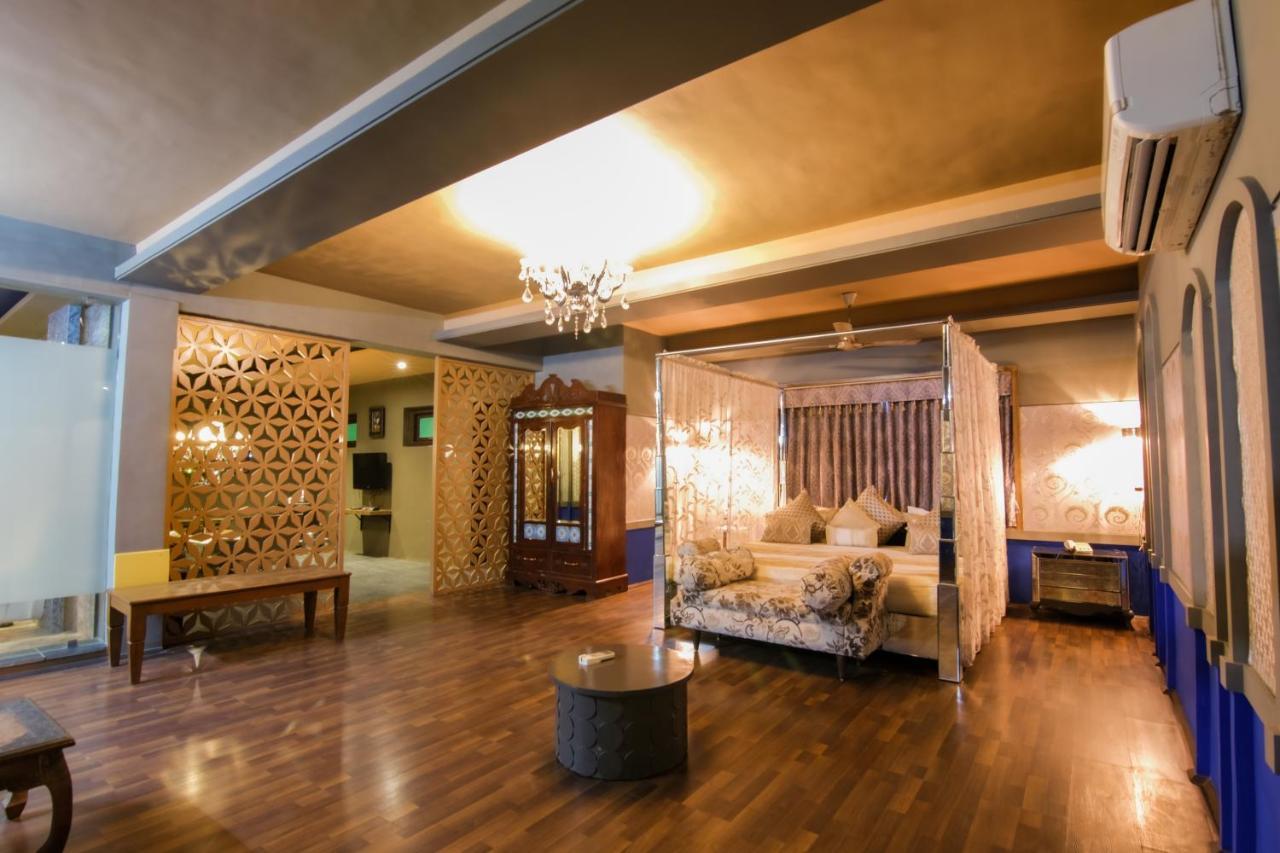 Heritage Khirasara Palace Rádzskot Kültér fotó