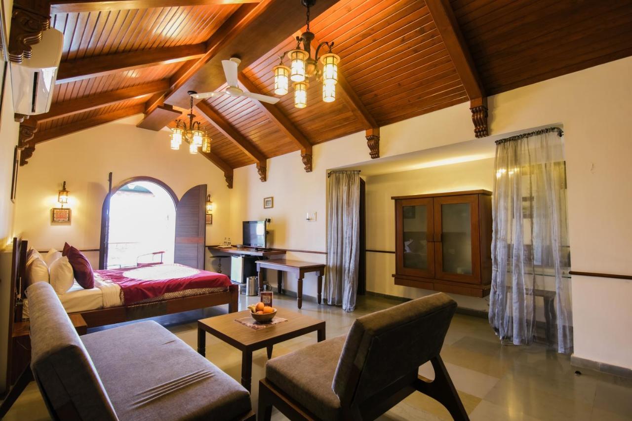 Heritage Khirasara Palace Rádzskot Kültér fotó